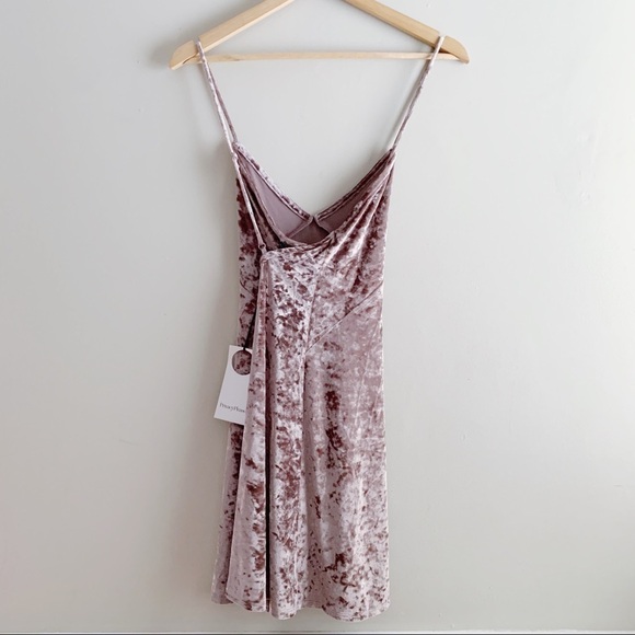 NWT Privacy Please • Raymore Crushed Velvet‎ Open Back Mini Dress, Dusty Rose, S - Picture 6 of 12